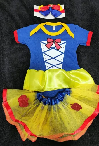 VENDO FANTASIA MESVERSARIO BRANCA D NEVE G ATÉ 9 MESES