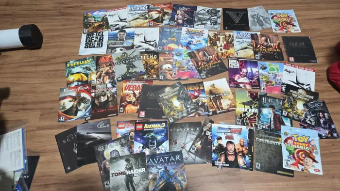 Lote de manuais e encartes ps3 usados
