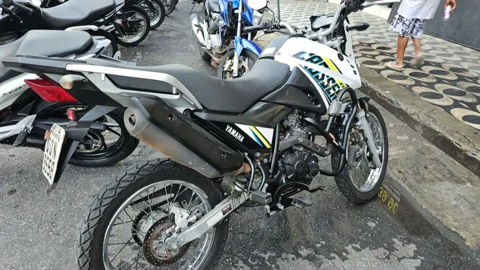 OPORTUNIDADE! Moto à venda, preço para vender rápido!