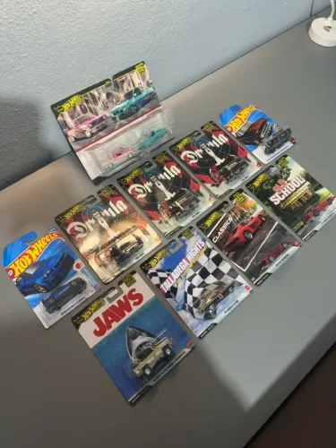 LOTE 11 HOT WHEELS - PREMIUM E MAINLINE