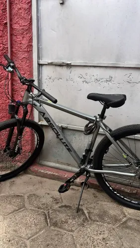 Bike Absolute aro 29, quadro 19