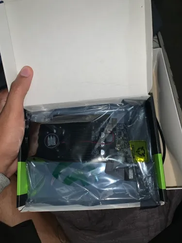 Placa de video Geforce GT210 1gb DDR3