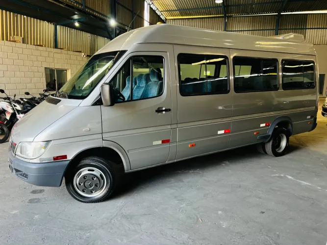 Mercedes-Benz Sprinter 413 Van Luxo 2.2 16 E 20L Dies 2009