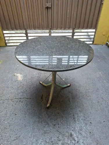 Mesa de granito