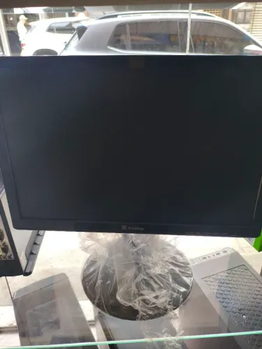 Monitor 19"
