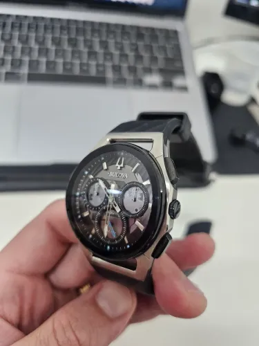 Relógio Bulova Curv