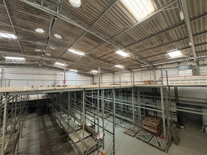 PORTA PALETES USADOS COM MEZANINO