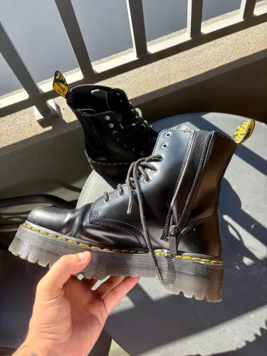 Bota Doctor Martens Jadon