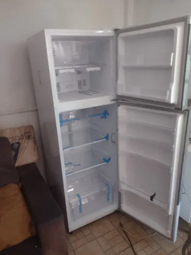 Geladeira frost free Panasonic