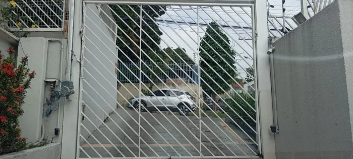 PORTÃO DE GARAGEM BASCULANTE