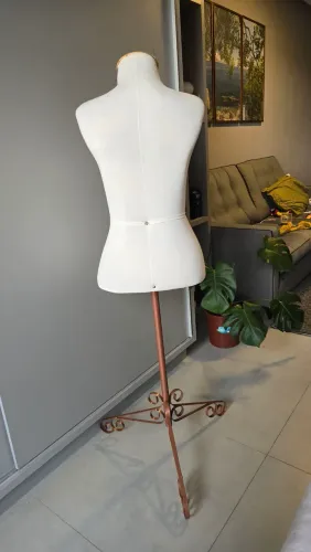 Manequim off-white