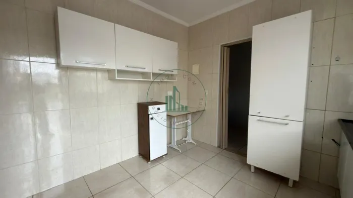 Casa com 1 Dormitório à Venda Terreno de 250 m²