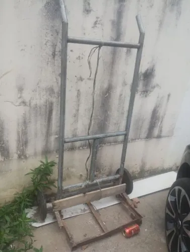 carrinho de ferro