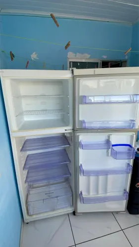 Vendo geladeira duplex