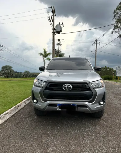 Toyota Hilux CD SR 4X4 2.8 TDI Diesel Aut. 2024