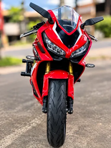 Honda CBR 650R 2022 ? 32.000 km ? Abaixo da FIPE