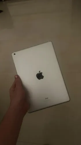 iPad 9 - 64 GB