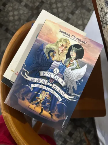 Livro A escola do bem e do mal
