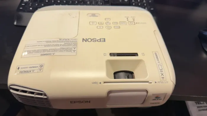 PROJETOR EPSON SEMI NOVO