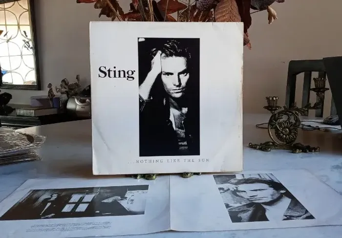 Lp vinil duplo / sting / nothing like the sun / 1987 / com encarte / police