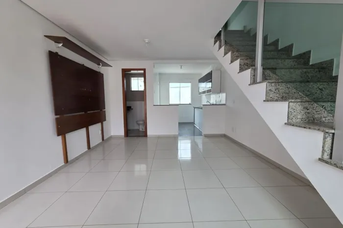 Casa à Venda - Serrano, 2 Quartos, 96 m2