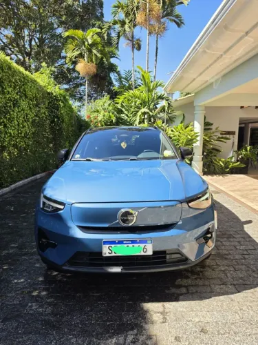 Volvo XC40 Twin Ultimate (elétrico) 2023