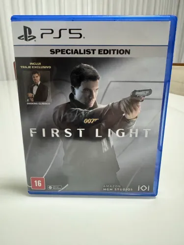 Jogo PS5 mídia física - 007 First light?