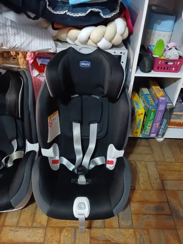 Cadeira reclinável Chicco 0 a 25 kg