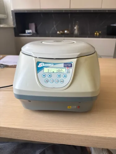 Centrífuga Digital Para PRP e PRF Bianco Lab - Perfeita para Estética e Odonto