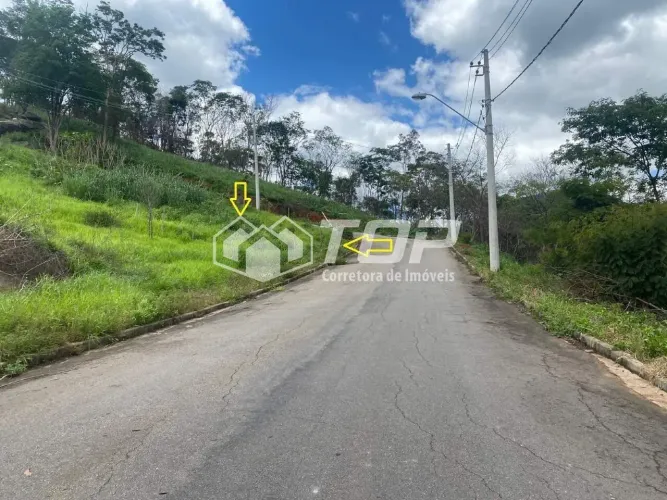 LOTE DISPONÍVEL PARA VENDA NO LOTEAMENTO VALE DOS CRISTAIS