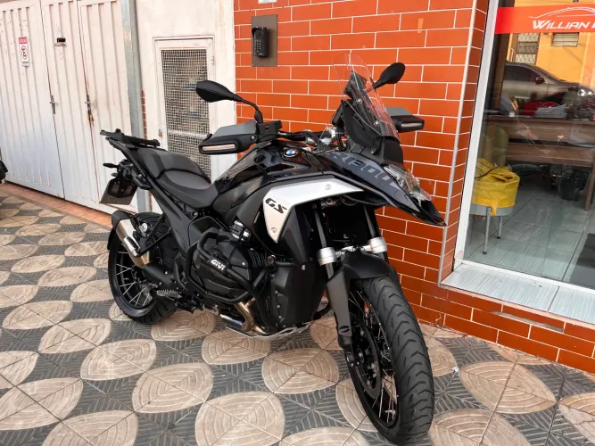 BMW R1300 abaixo da tabela