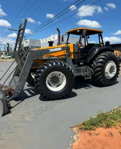 Trator Valtra BH180 15/15 - Parcelamos