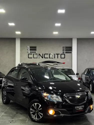 Chevrolet Onix Hatch LTZ 1.4 8V Flex Power Mec. 4P 2014