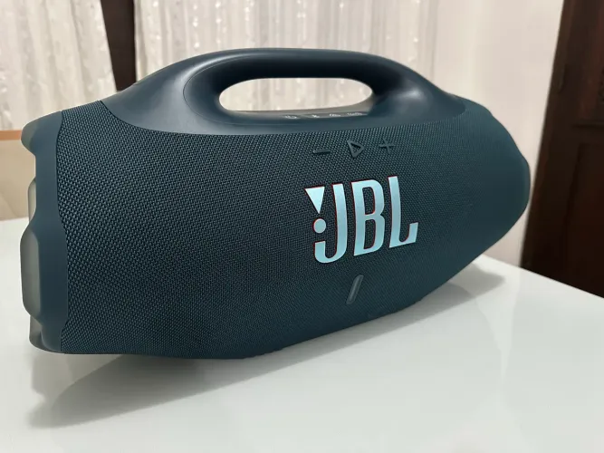 JBL Boombox 4