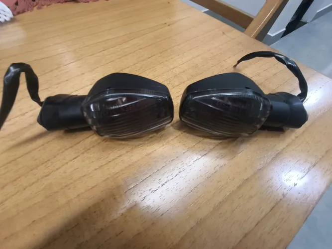 Par de Pisca Seta Dianteiro Original Honda CBR 600RR / Hornet