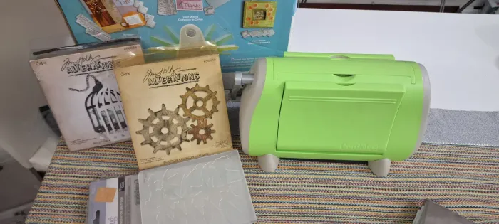 MAQUINA DE CORTE MANUAL CUTTLEBUG