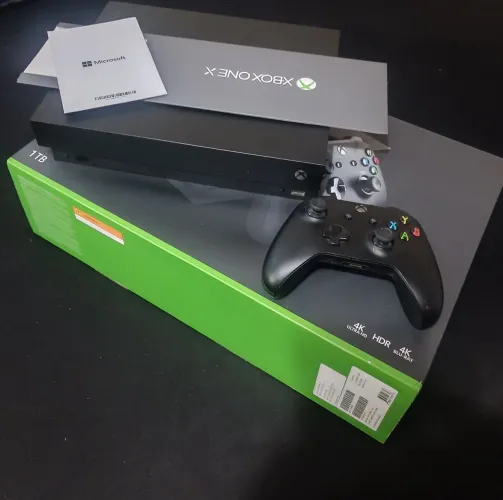 Xbox One X