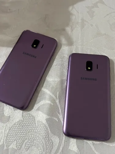 Vendo 2 aparelho Samsung Galaxy J6