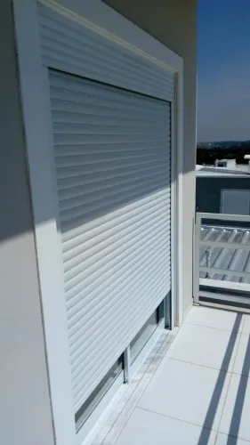 manutenção e automação em veneziana e persiana eletrica e manual todos os modelos