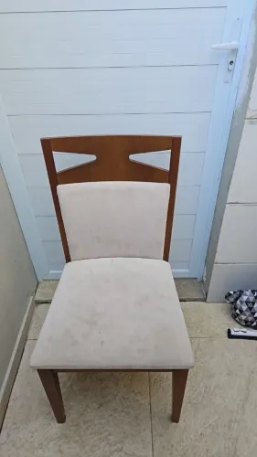 Kit de 4 cadeiras de madeira