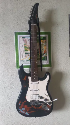 Guitarra stratocaster Condor HSS Custom Flame