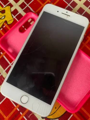 iPhone 8plus (usado)