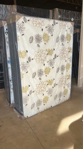 Cama box casal completa pronto pra uso embaladas 