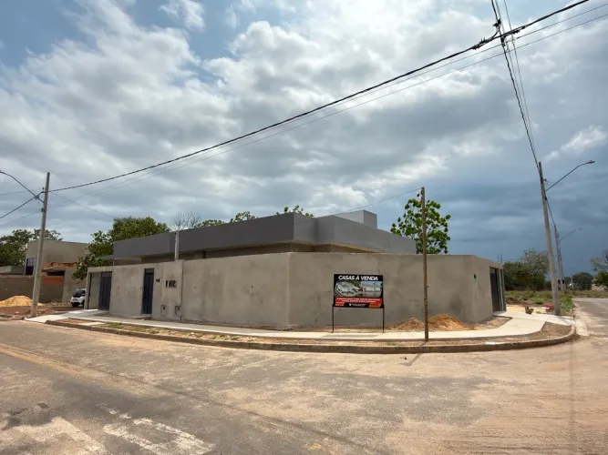 Vendo casa na ALC-SO 141C (Em frente ao estádio Nilton santos)