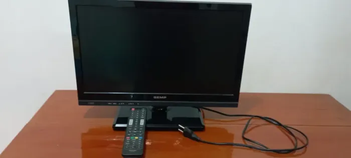 ? TV Semp Toshiba 19?