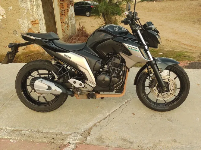 Vendo Moto toda revisada 