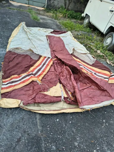 Barraca Capri Super Brisa 5 lugares, ferragens enferrujadas e lona em ótimo estado