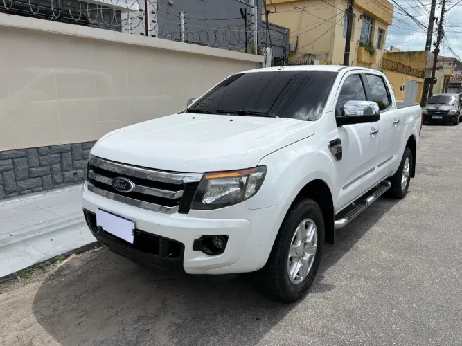 Ford Ranger XLT 2.5 16V 4X2 CD Flex 2014