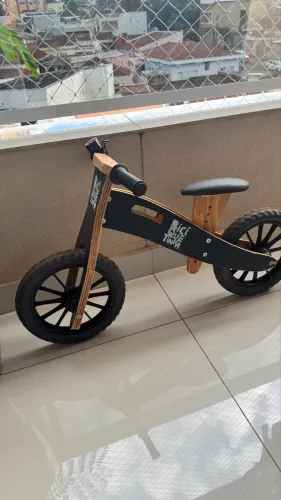 BICICLETA DE EQUILÍBRIO INFANTIL