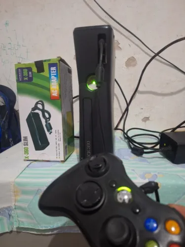 Xbox 360 Slim Completo + 2 Fontes + Controle + Pen Drive com Demos de Jogos